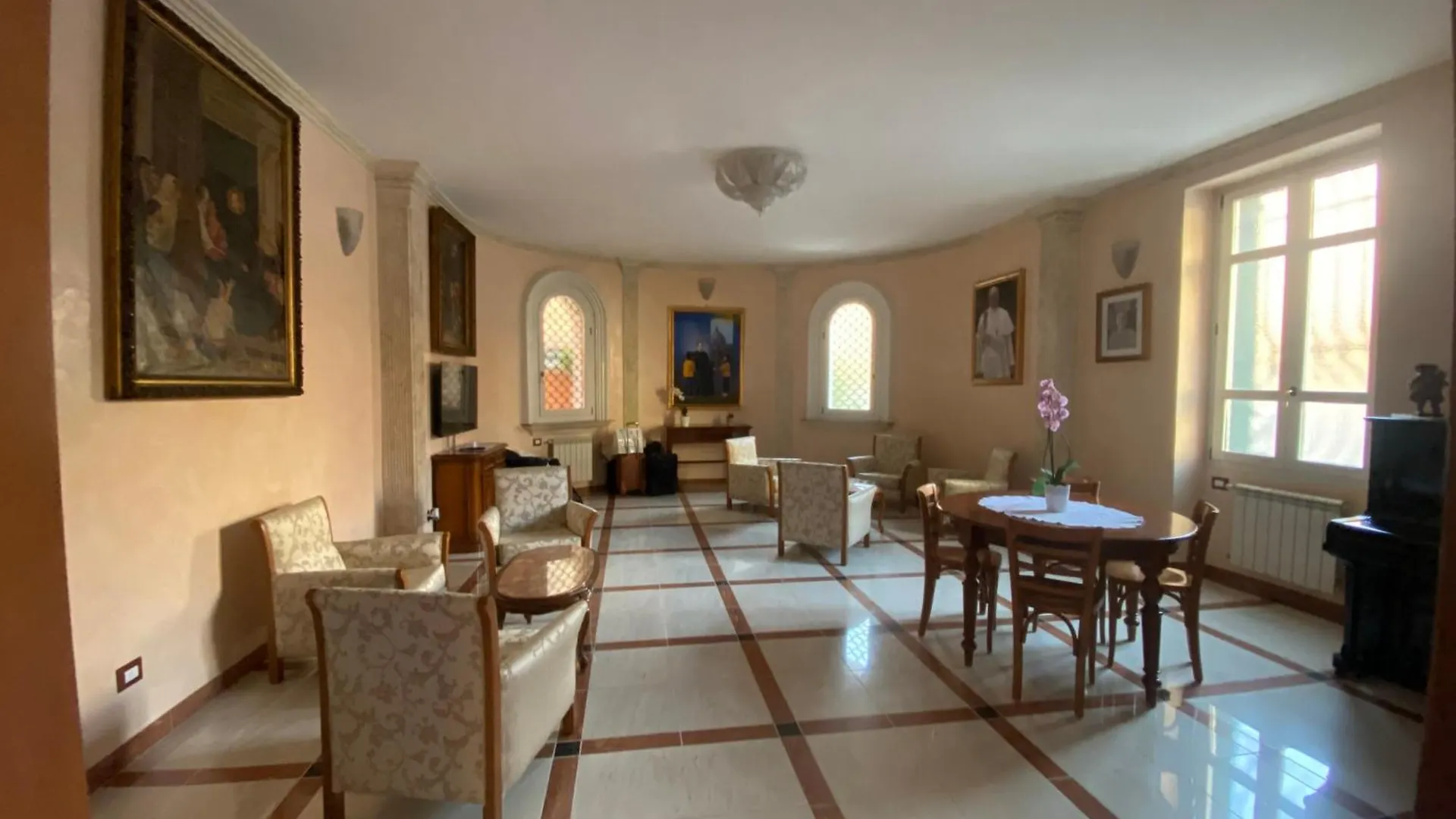 Casa Per Ferie Suore Salesiane Dei Sacri Cuori Rome Italy