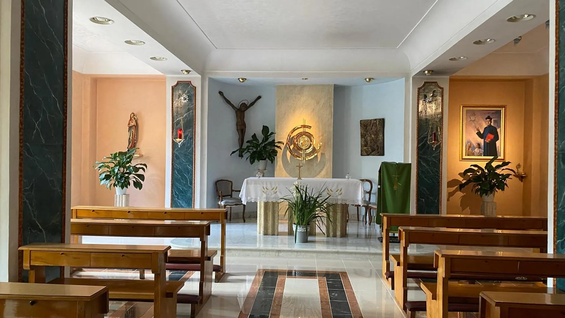Casa Per Ferie Suore Salesiane Dei Sacri Cuori Rome 0*,  Italy