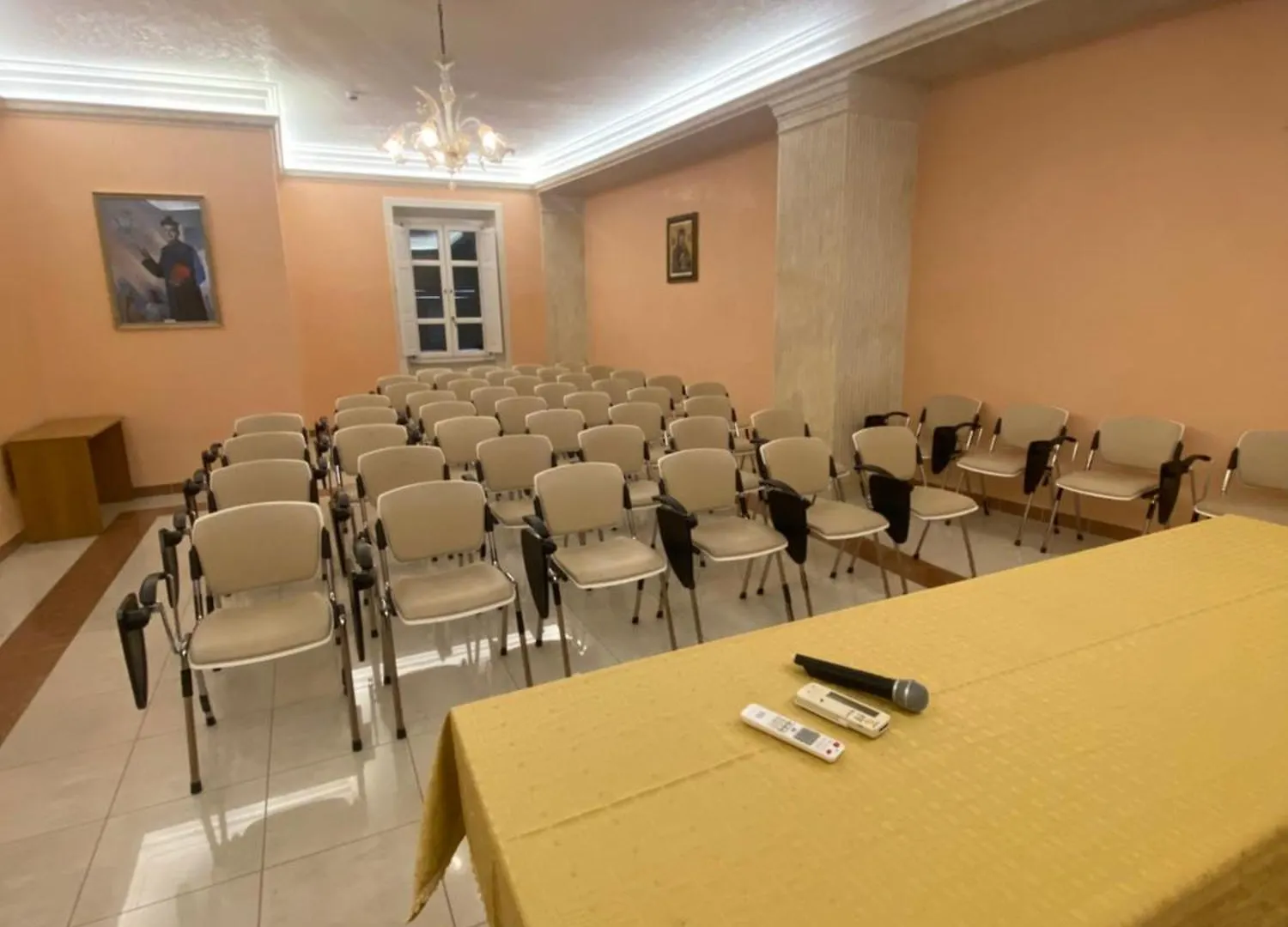 Casa Per Ferie Suore Salesiane Dei Sacri Cuori Rome 0*,
