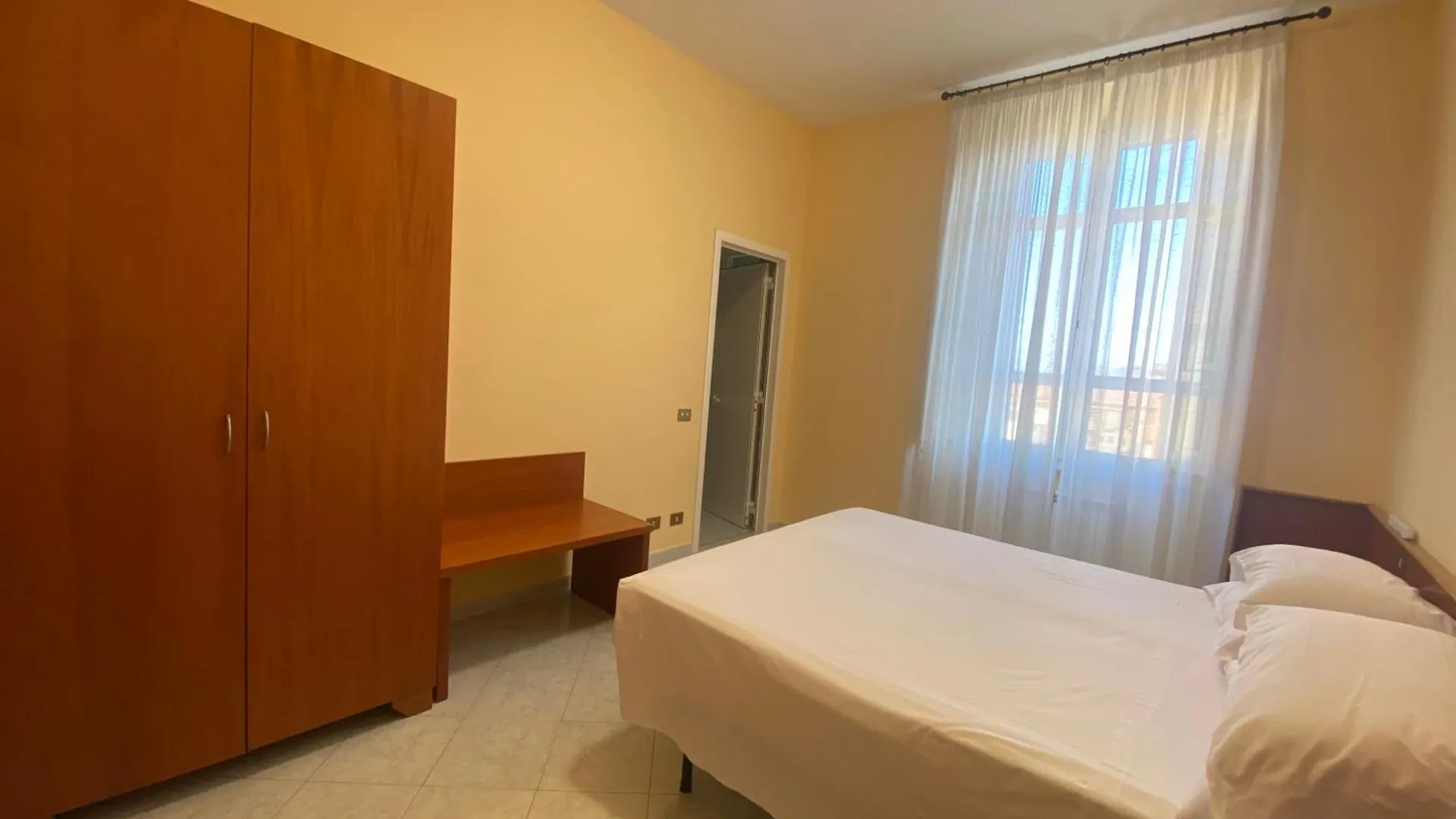 Bed & Breakfast Casa Per Ferie Suore Salesiane Dei Sacri Cuori Rome Italy