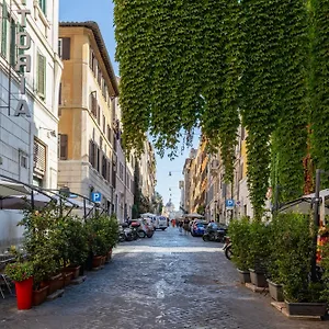 Domus 14 Rome
