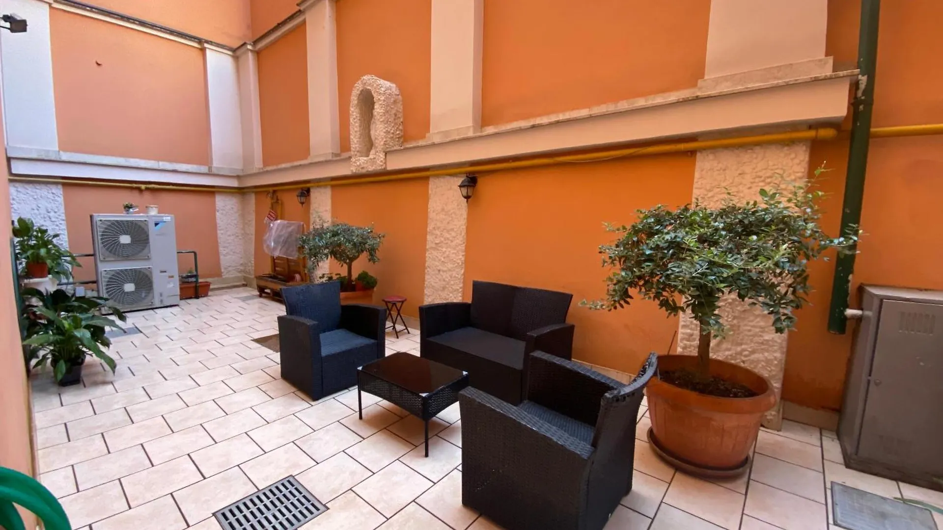 Casa Per Ferie Suore Salesiane Dei Sacri Cuori Rome Bed & Breakfast